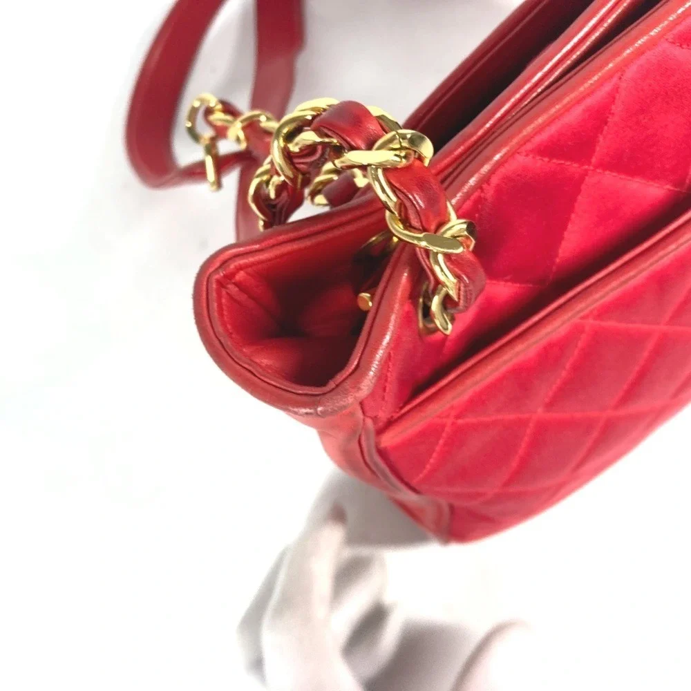 CHANEL Vintage Red Leather Shoulder Bag